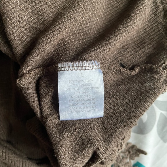 Junior’s Tank Top - Picture 5 of 6